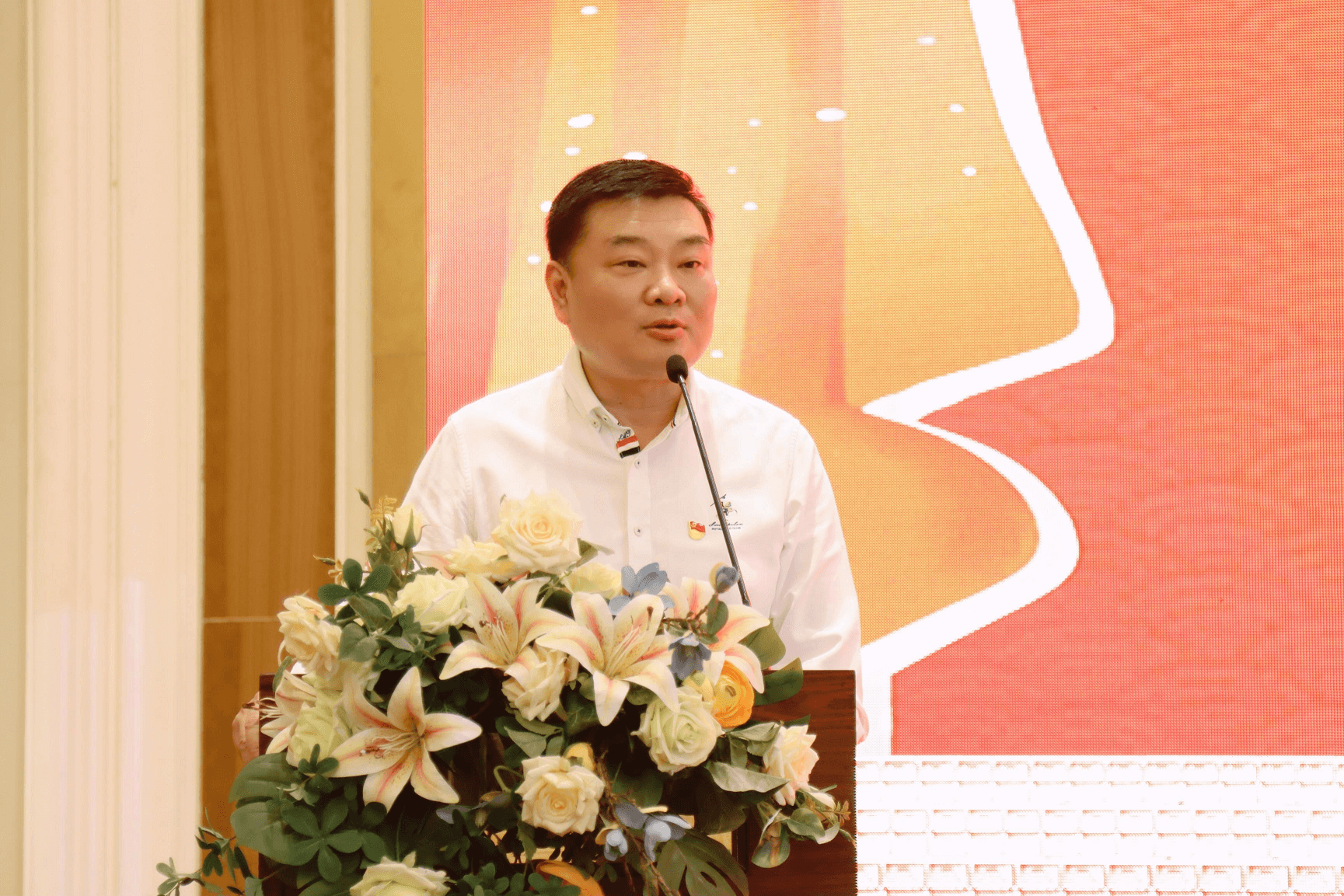 学习二十大精神 踔厉奋进新征程 ——中国人寿合肥市分公司与中国人寿财险合肥市中心支公司开展党建共建活动