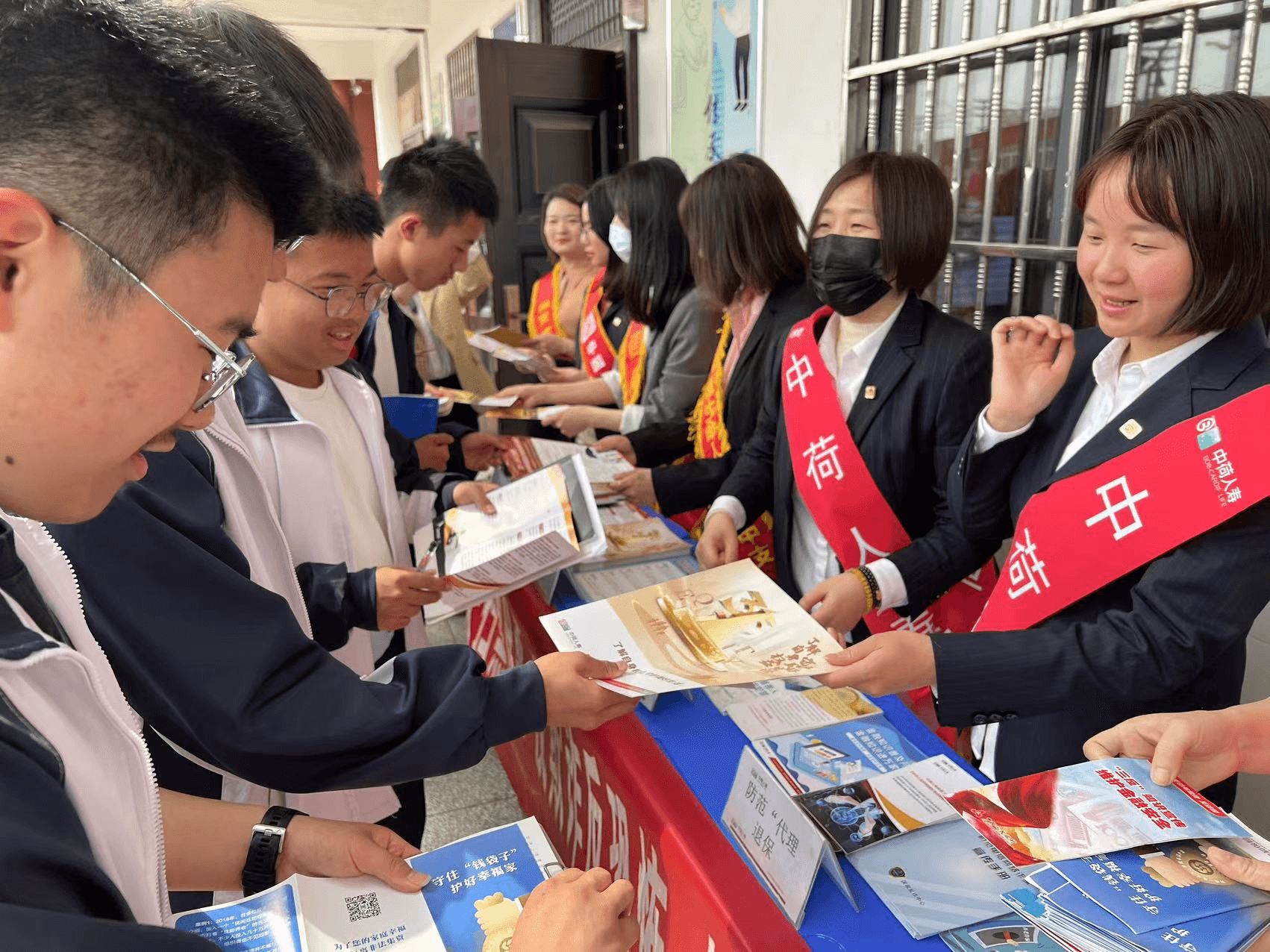 提升消费者金融素养 共筑诚信消费环境 ——富德生命人寿合肥中支走进巢湖市第六中学开展金融宣教活动